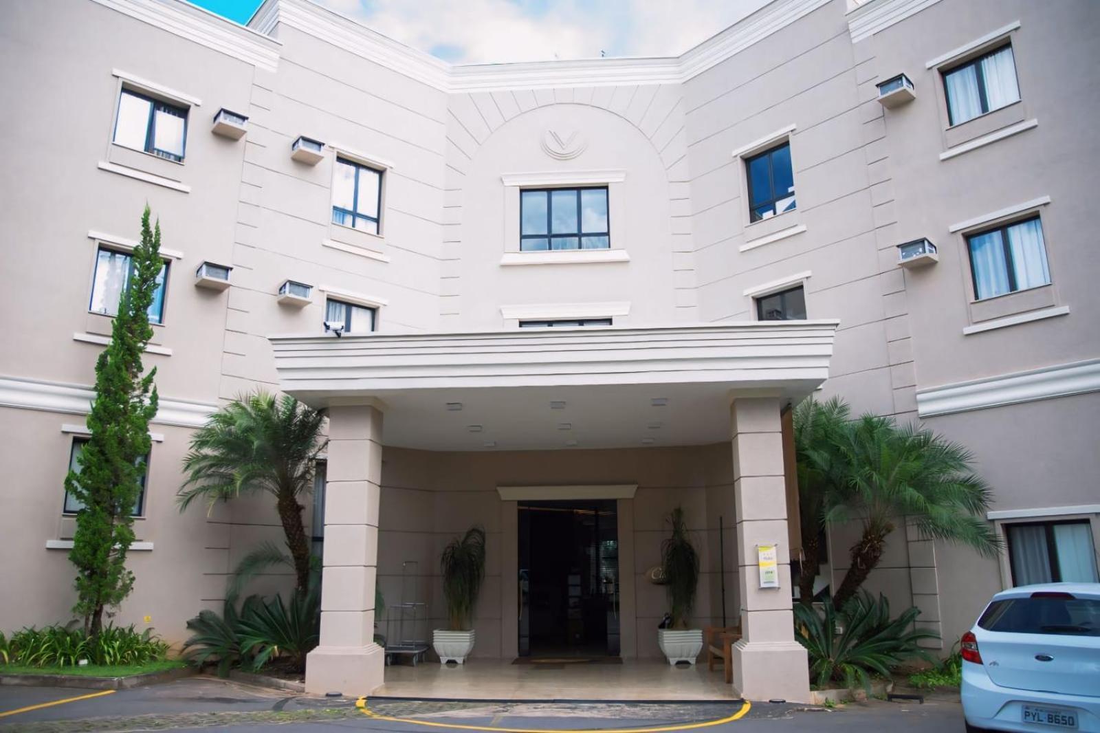 Class Hotel Varginha Extérieur photo