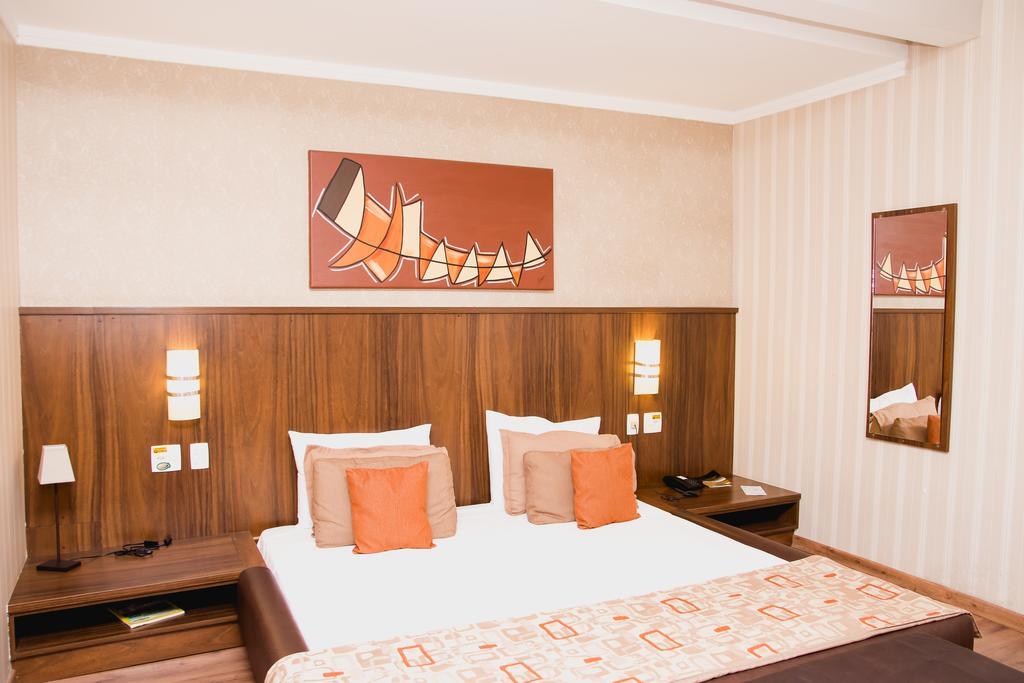 Class Hotel Varginha Extérieur photo